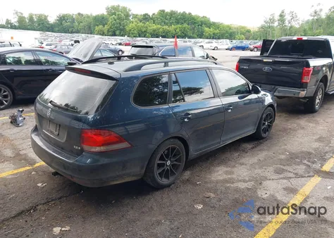 2010 Volkswagen Jetta S from USA, damaged, VIN 3VWKX7AJ6AM670412